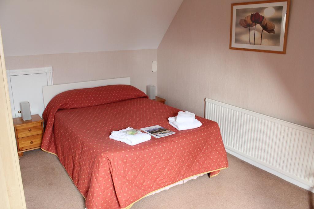 Marchfield Guest House Единбург Стая снимка